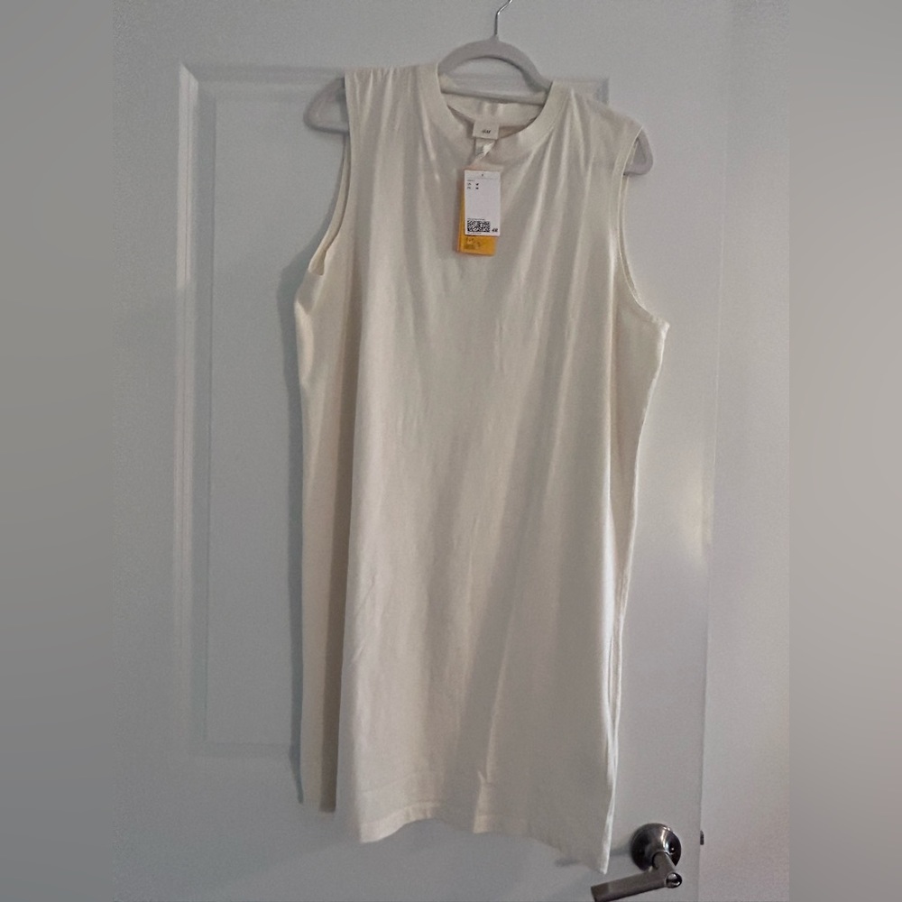 H&M Cream Sleeveless Shift Dress